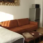 Appartement студио тони в модерна сграда с фитнес в централна *