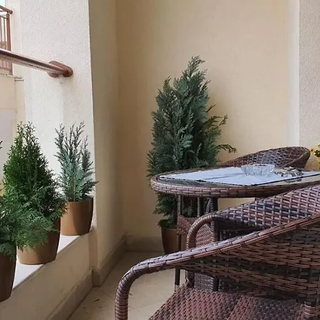 студио тони в модерна сграда с фитнес в централна Appartement